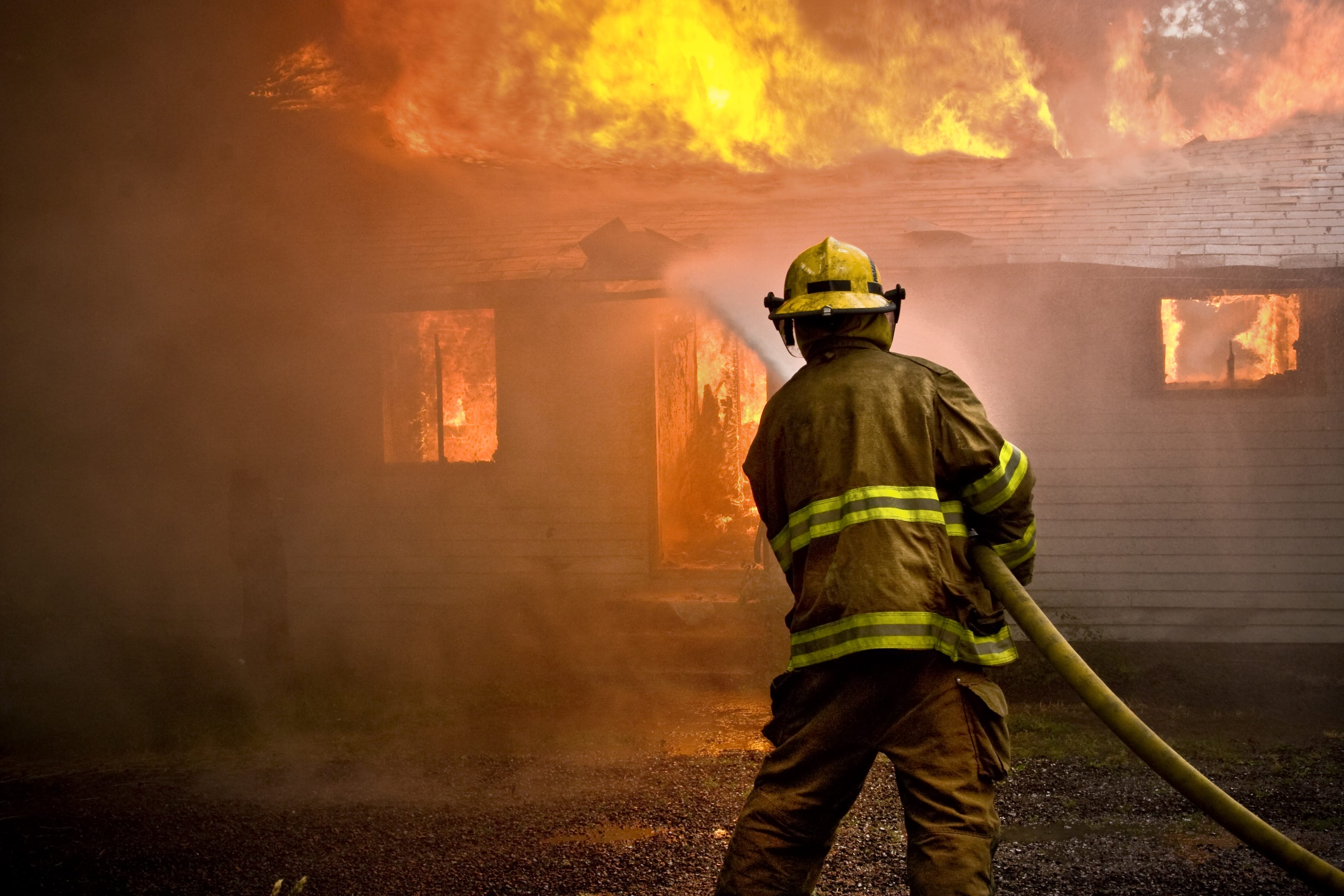 House Fire Statistics in the United States: Causes, Deaths, Trends, and Prevention Insights